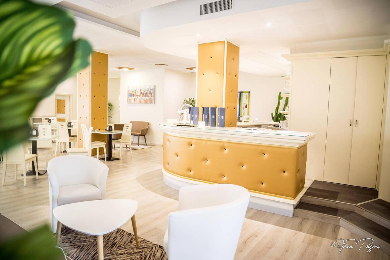 Hotel Lonatino Lonato Dış mekan fotoğraf
